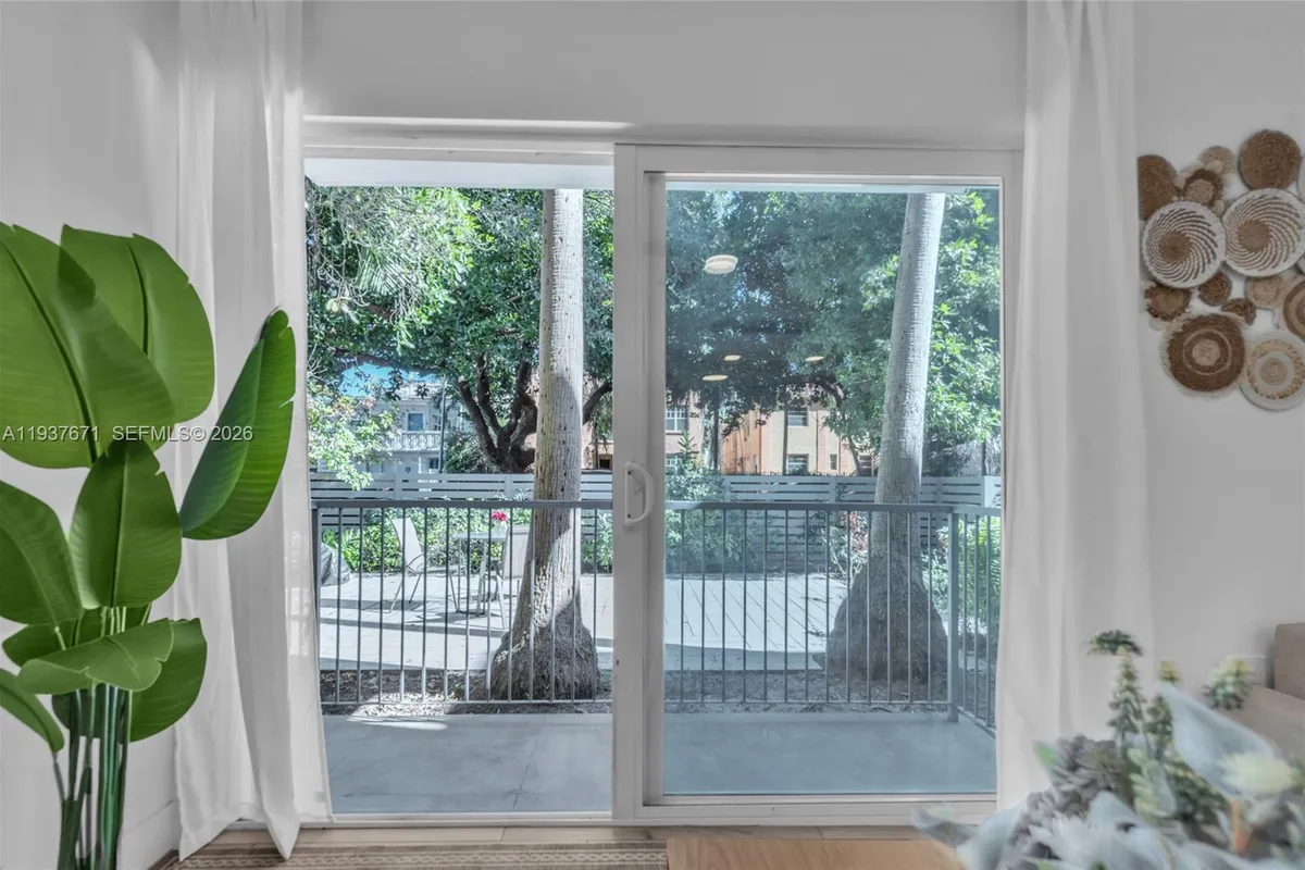 740 Meridian Ave # 11, Miami Beach FL 33139