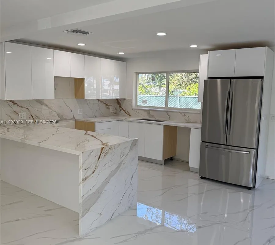 6091 SW 64th Ter, South Miami FL 33143