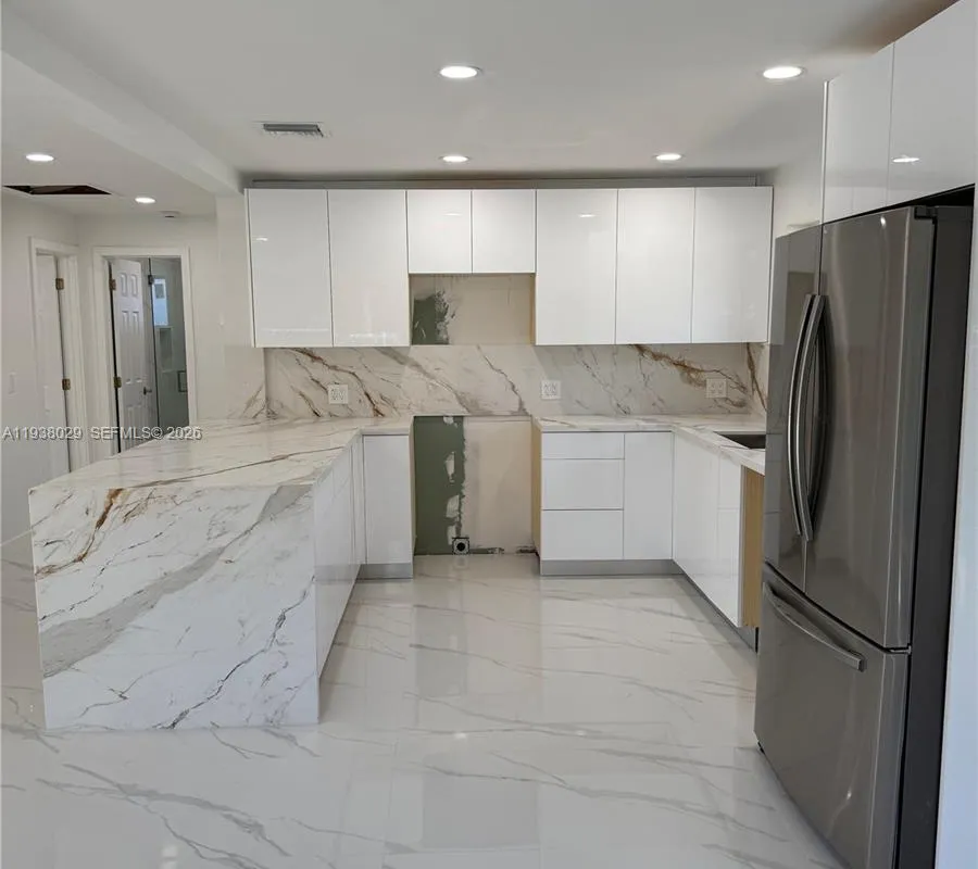 6091 SW 64th Ter, South Miami FL 33143