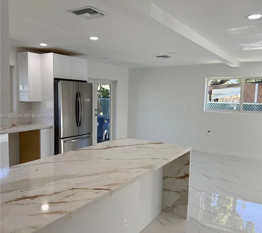 6091 SW 64th Ter, South Miami FL 33143