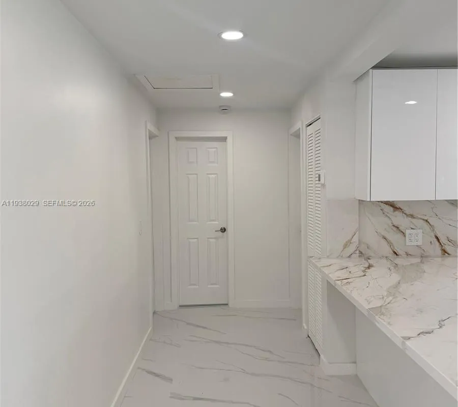 6091 SW 64th Ter, South Miami FL 33143