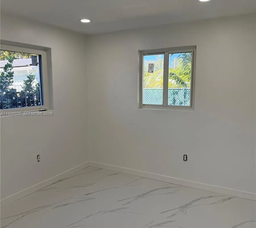 6091 SW 64th Ter, South Miami FL 33143