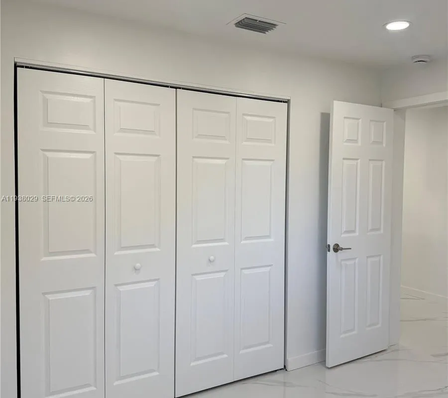 6091 SW 64th Ter, South Miami FL 33143