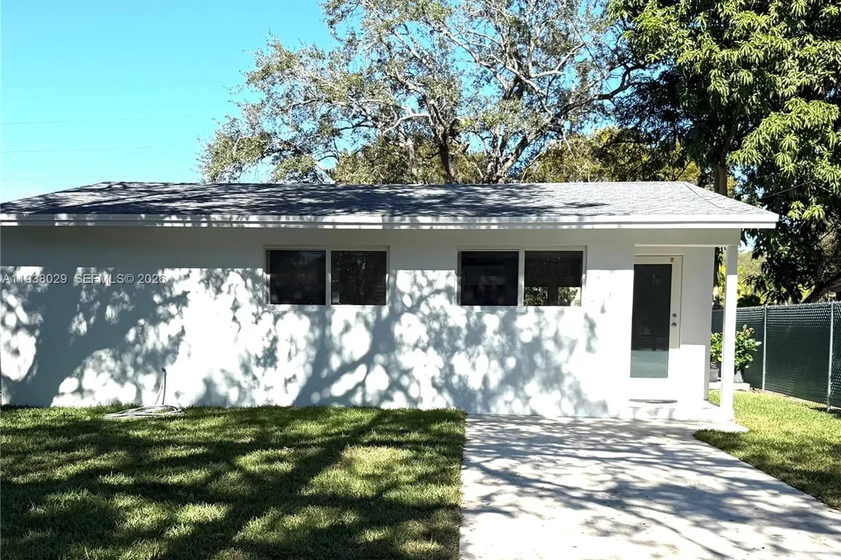 6091 SW 64th Ter, South Miami FL 33143