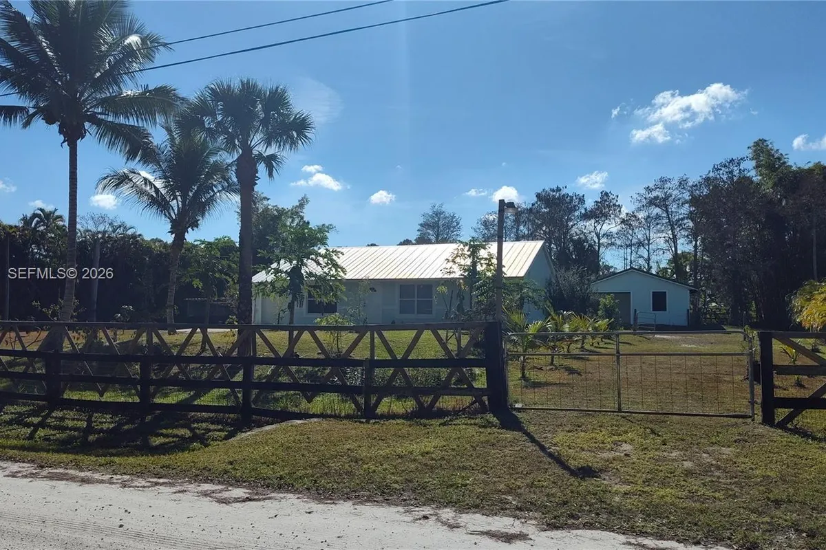 15780 N 62nd Pl N, Loxahatchee FL 33470