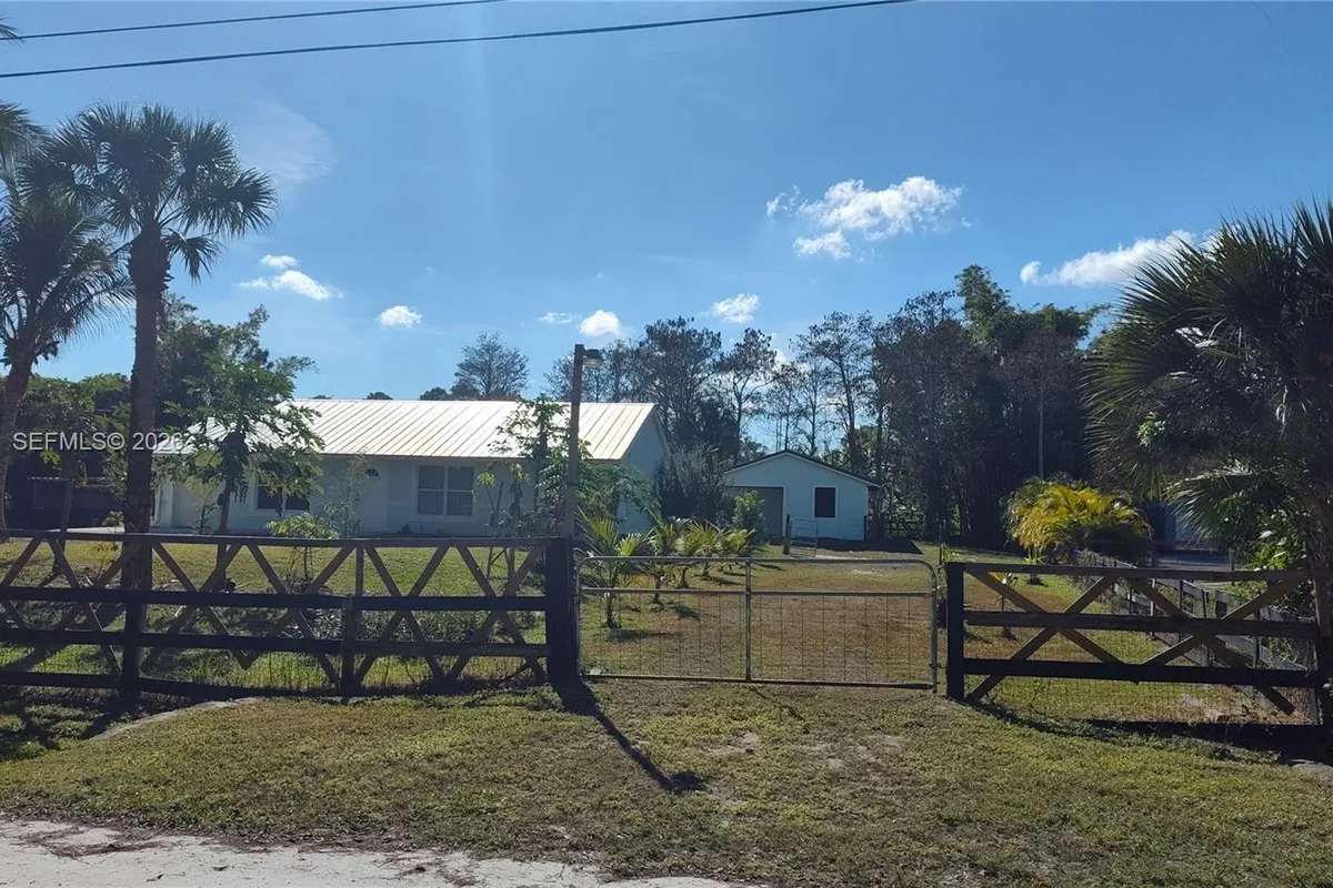 15780 N 62nd Pl N, Loxahatchee FL 33470