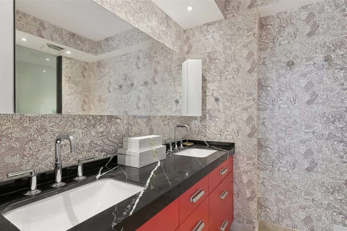 10275 Collins Ave # 1110, Bal Harbour FL 33154