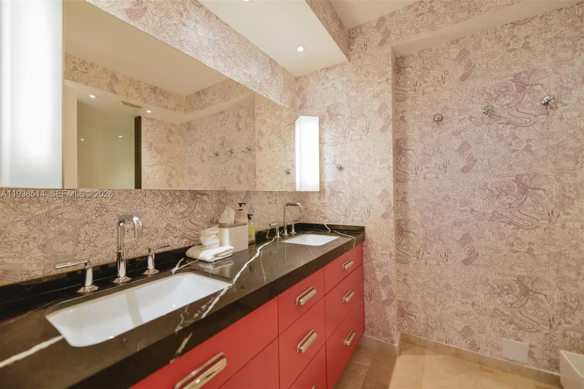 10275 Collins Ave # 1110, Bal Harbour FL 33154