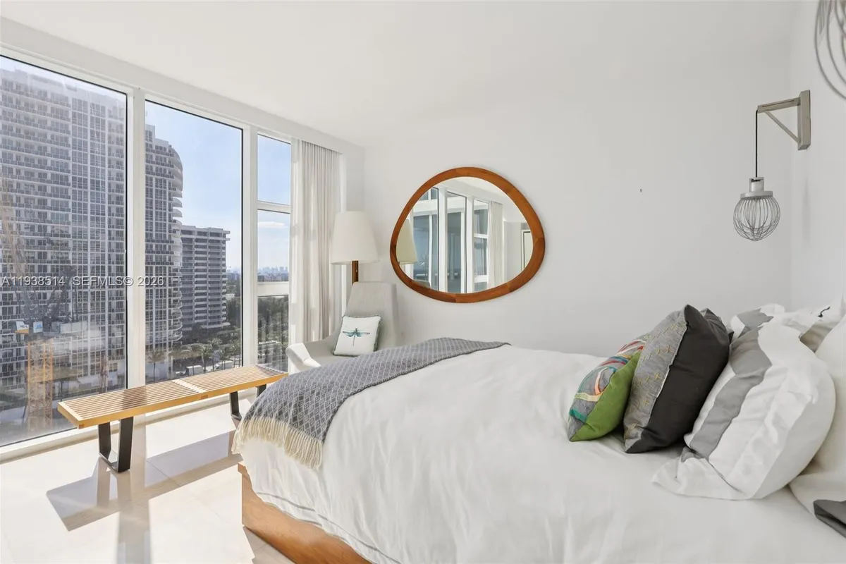 10275 Collins Ave # 1110, Bal Harbour FL 33154