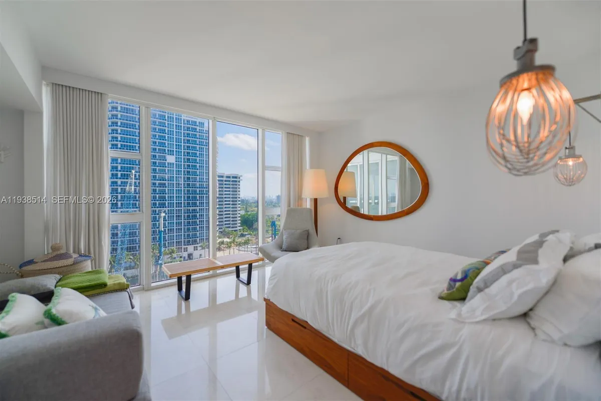 10275 Collins Ave # 1110, Bal Harbour FL 33154