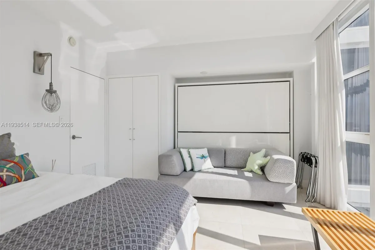 10275 Collins Ave # 1110, Bal Harbour FL 33154