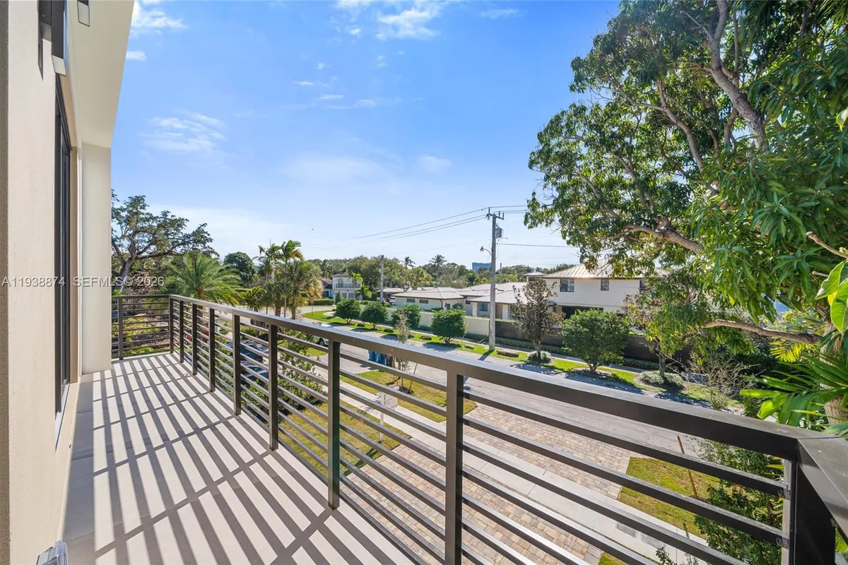 1117 SE 9th St, Fort Lauderdale FL 33316