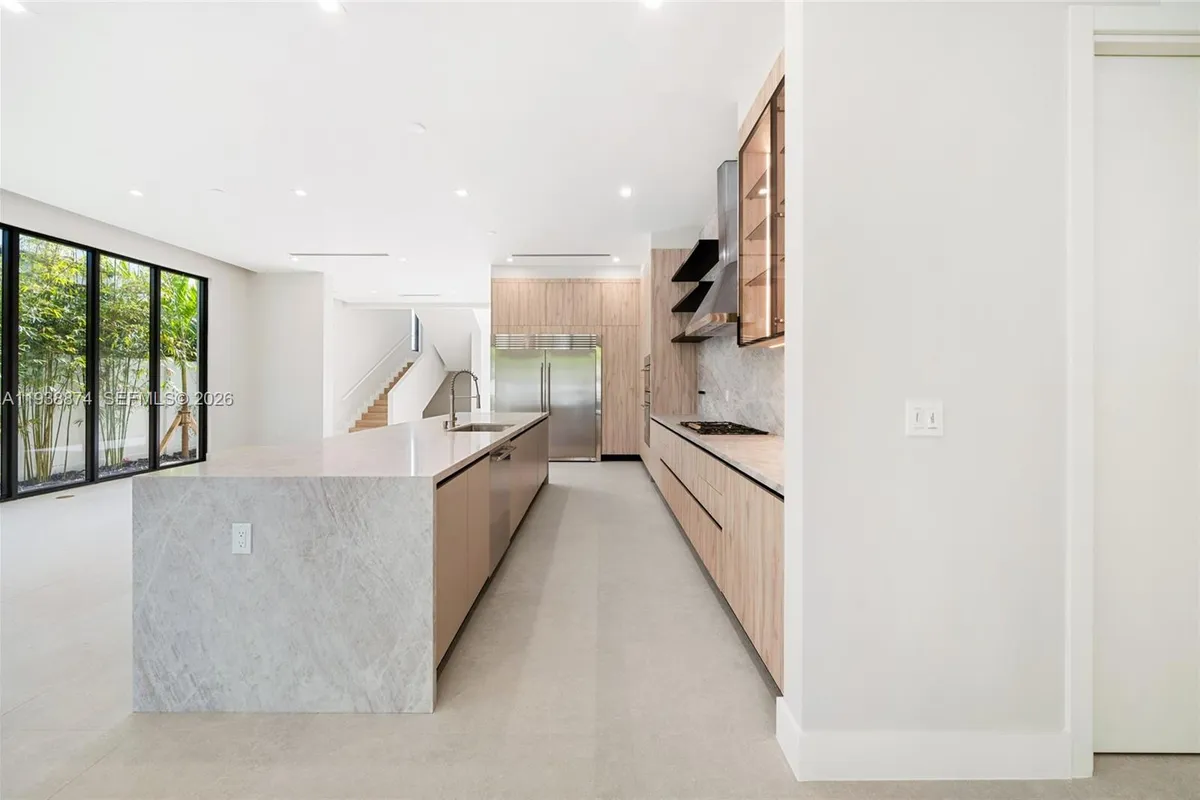 1117 SE 9th St, Fort Lauderdale FL 33316