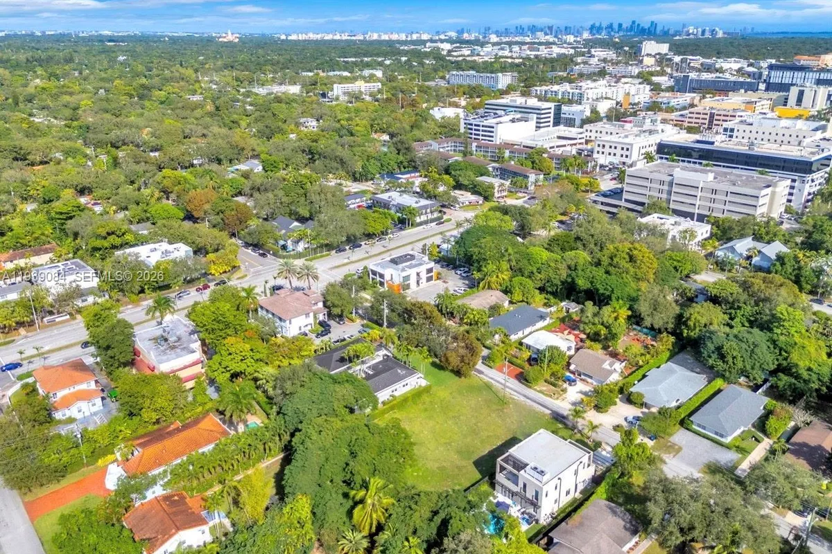 7240 SW 63rd Ct, South Miami FL 33143