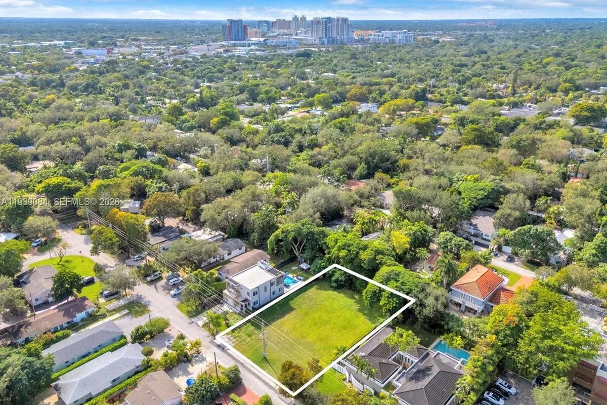 7240 SW 63rd Ct, South Miami FL 33143