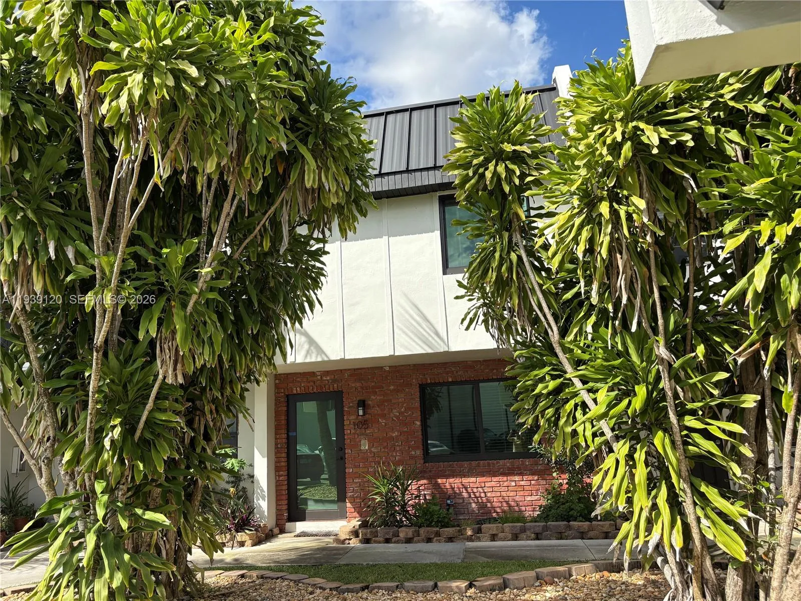 5555 SW Ludlam Rd # 105, South Miami FL 33155