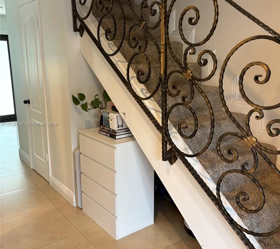 5555 SW Ludlam Rd # 105, South Miami FL 33155