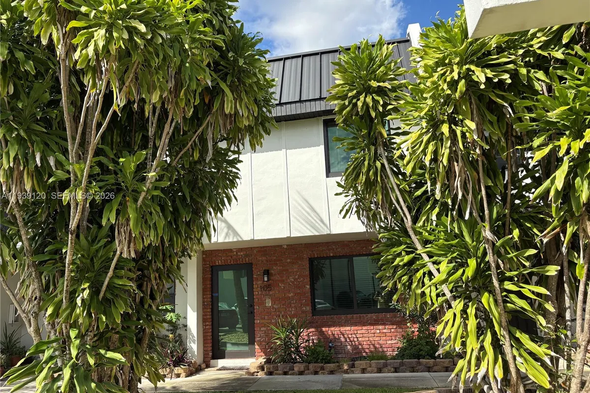 5555 SW Ludlam Rd # 105, South Miami FL 33155