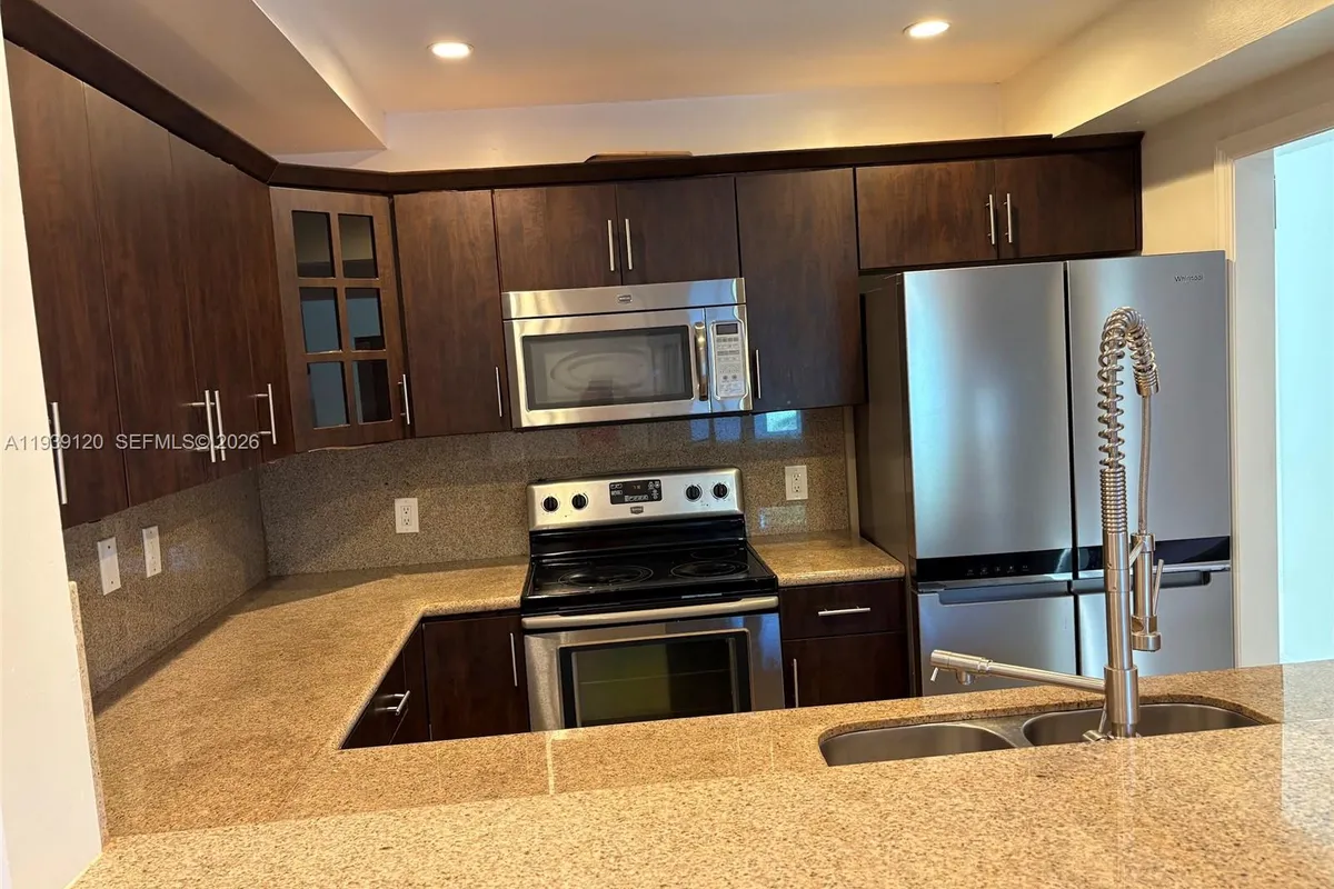 5555 SW Ludlam Rd # 105, South Miami FL 33155