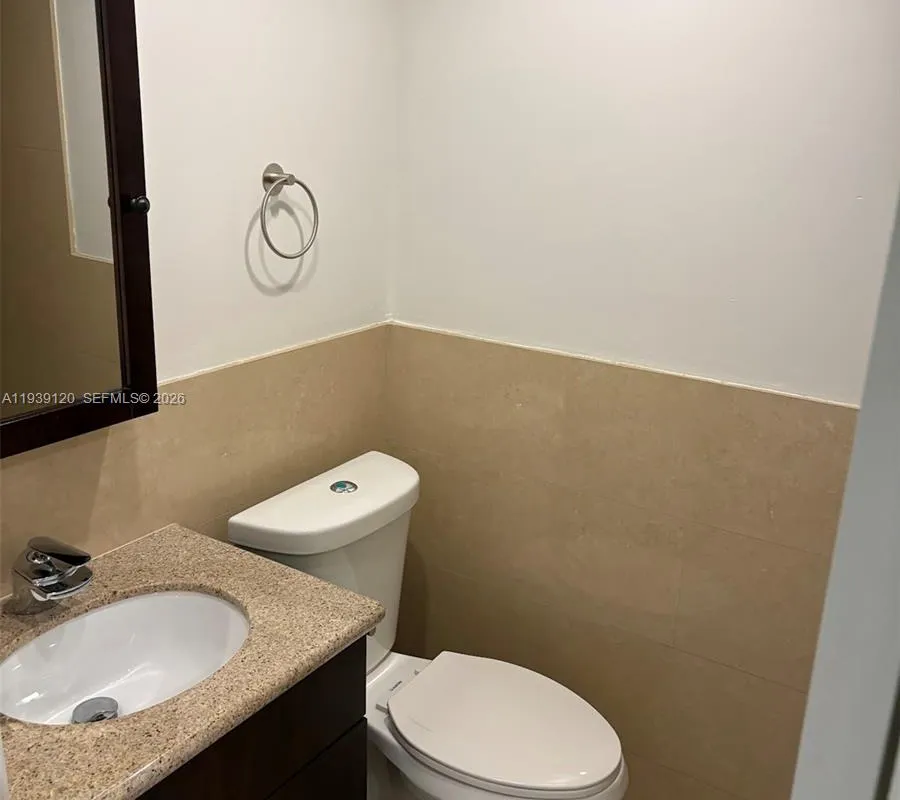 5555 SW Ludlam Rd # 105, South Miami FL 33155