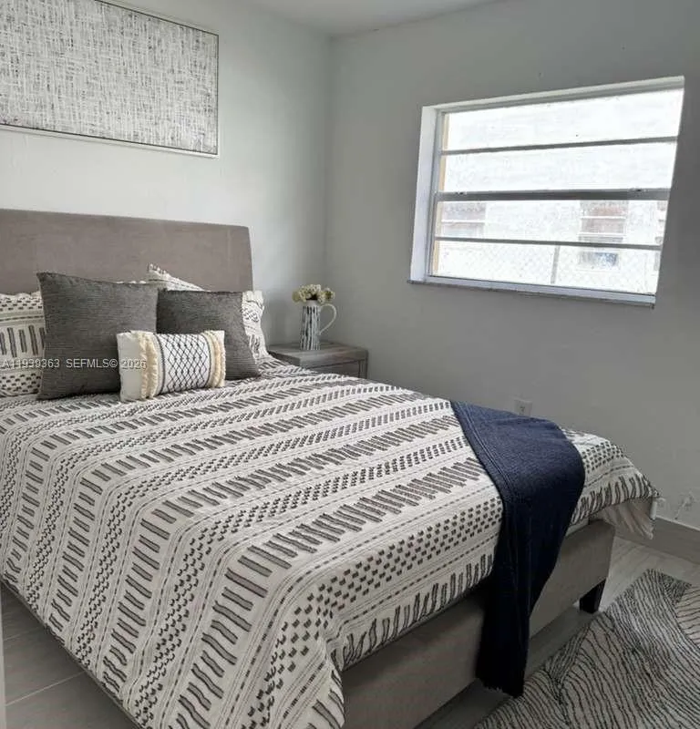 955 W 74 Street # 108, Hialeah FL 33012