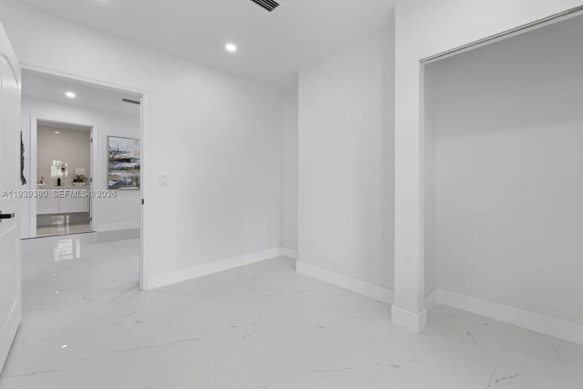 1741 SW 17th Ct, Miami FL 33145