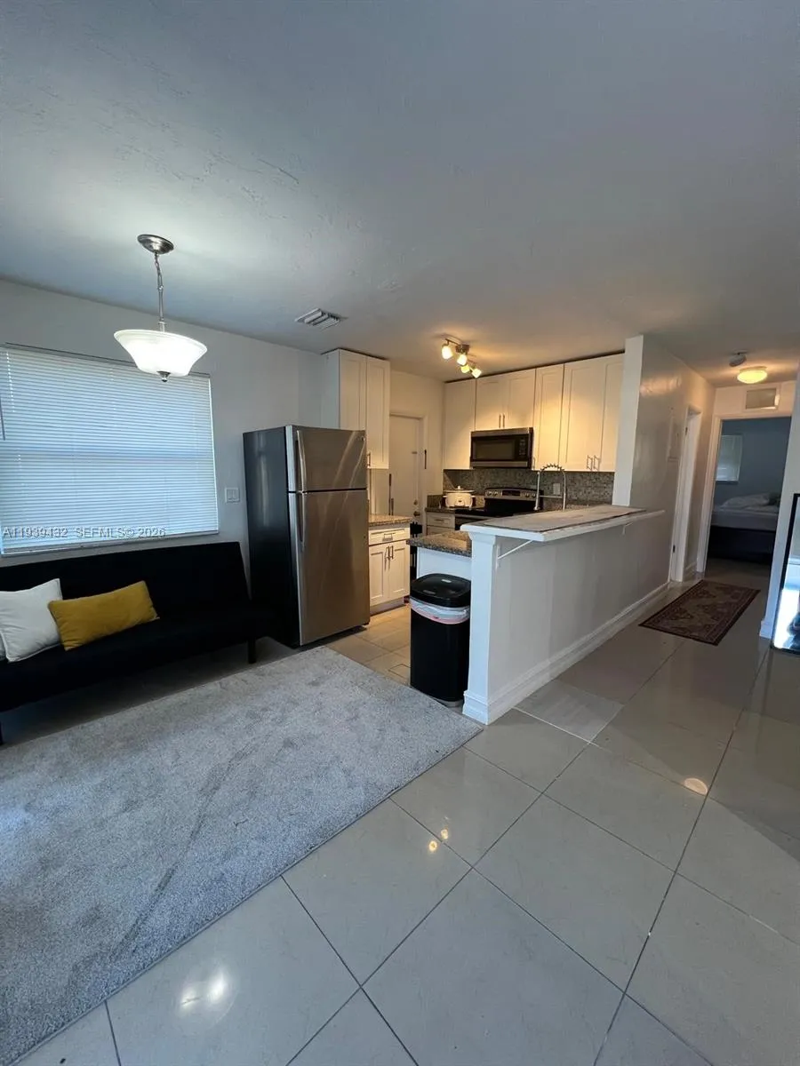 2920 NW 11th Pl, Fort Lauderdale FL 33311