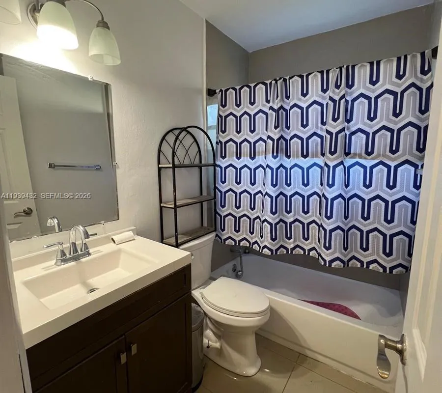 2920 NW 11th Pl, Fort Lauderdale FL 33311