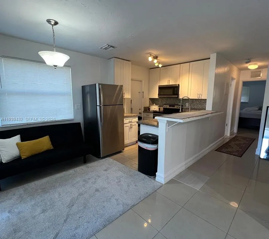 2920 NW 11th Pl, Fort Lauderdale FL 33311