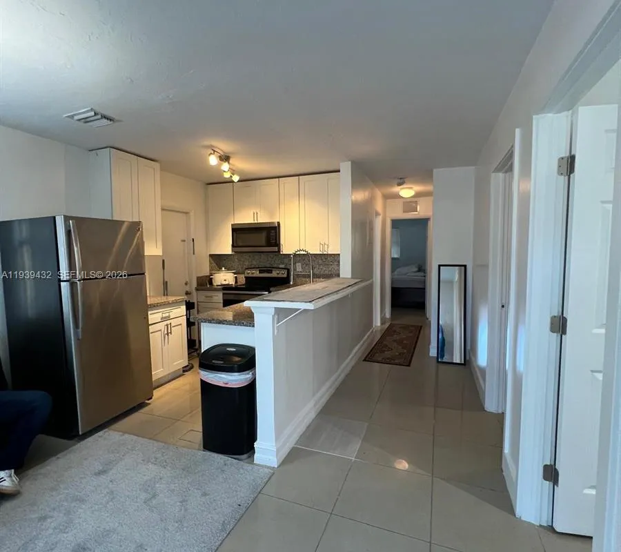 2920 NW 11th Pl, Fort Lauderdale FL 33311