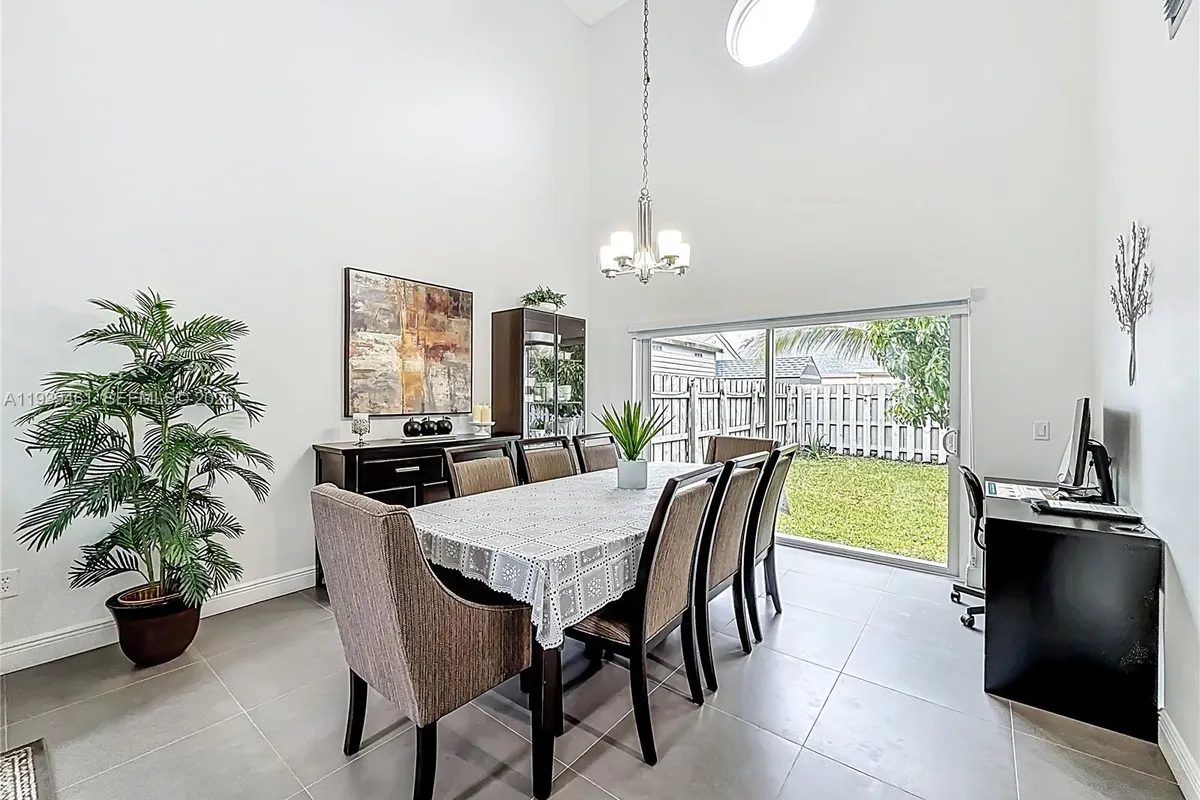 9530 SW 143rd Pl, Miami FL 33186