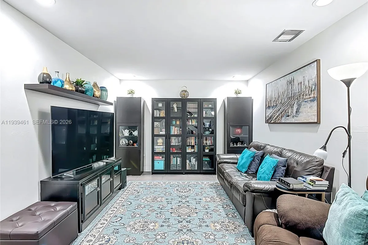 9530 SW 143rd Pl, Miami FL 33186