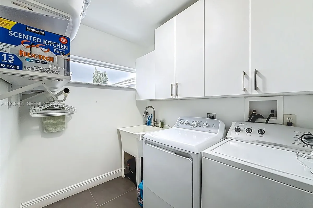 9530 SW 143rd Pl, Miami FL 33186