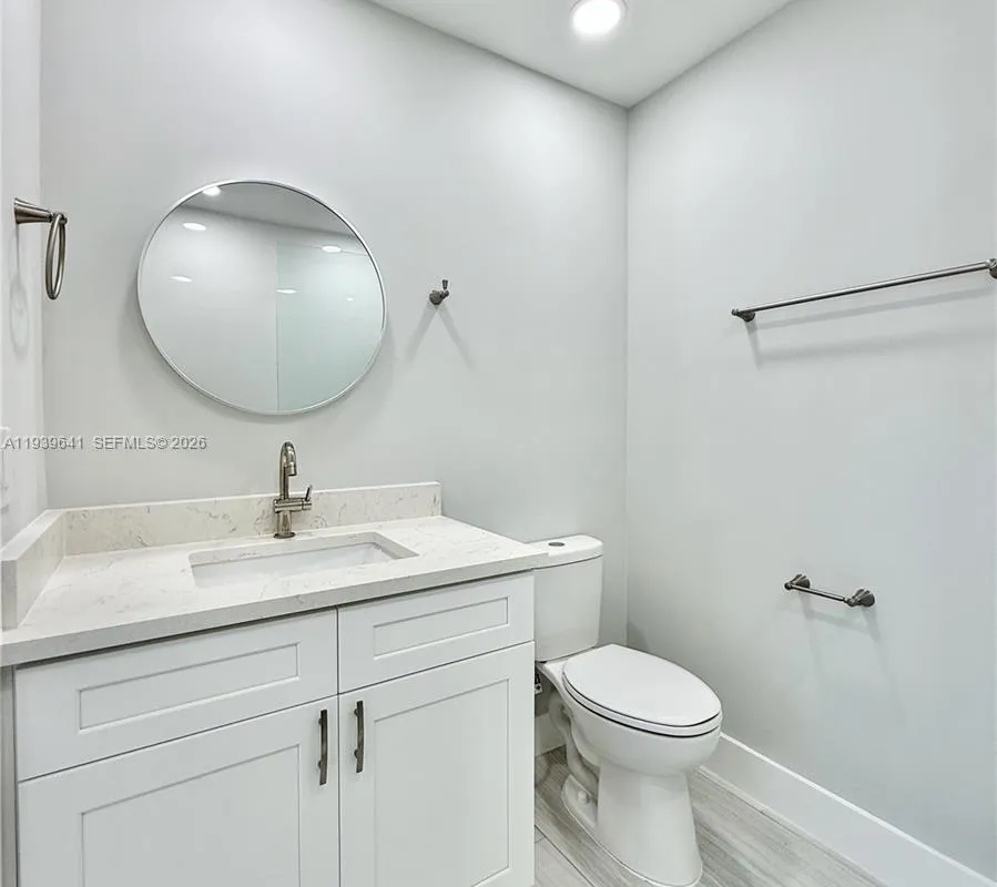 11240 SW 33rd Cir Pl, Miami FL 33165