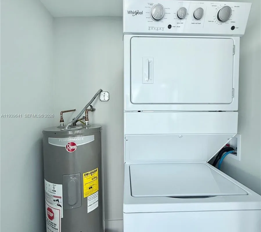 11240 SW 33rd Cir Pl, Miami FL 33165