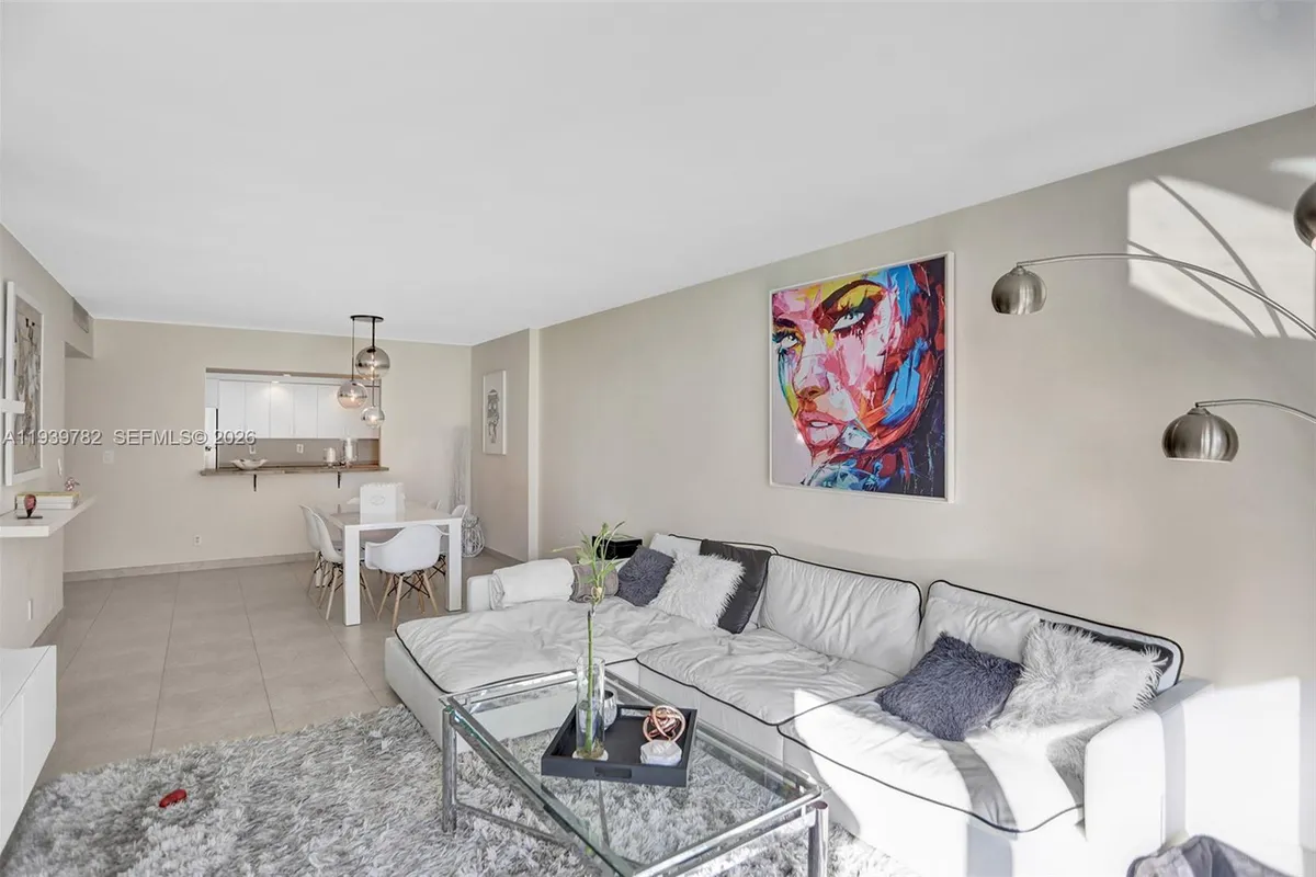 19390 Collins Ave # 302, Sunny Isles Beach FL 33160