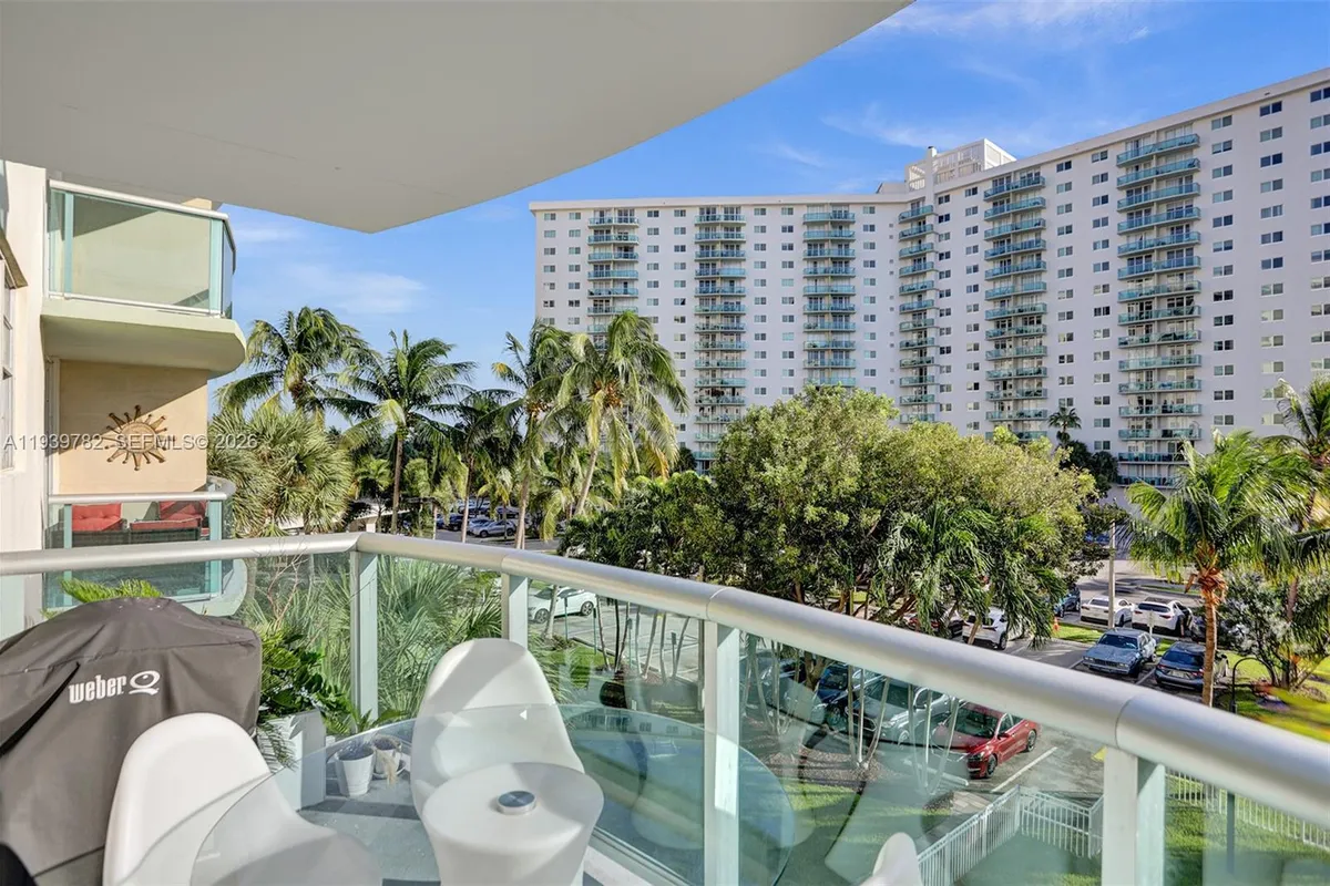 19390 Collins Ave # 302, Sunny Isles Beach FL 33160