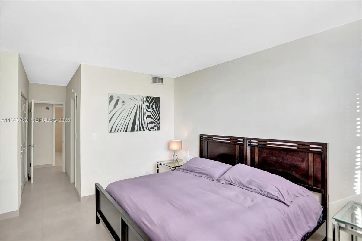 19390 Collins Ave # 302, Sunny Isles Beach FL 33160