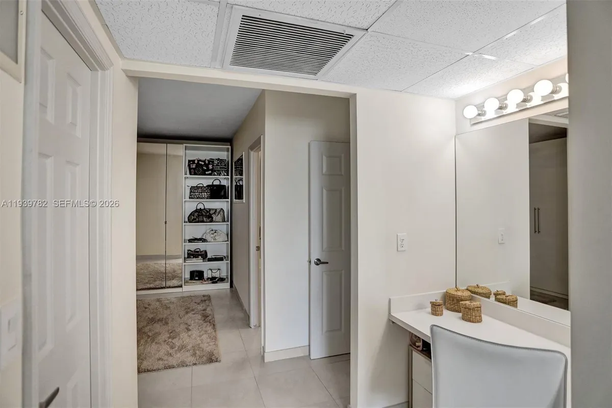 19390 Collins Ave # 302, Sunny Isles Beach FL 33160