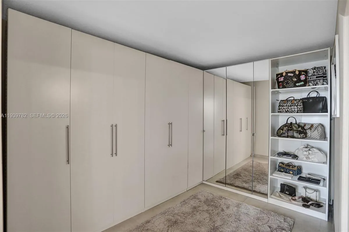 19390 Collins Ave # 302, Sunny Isles Beach FL 33160