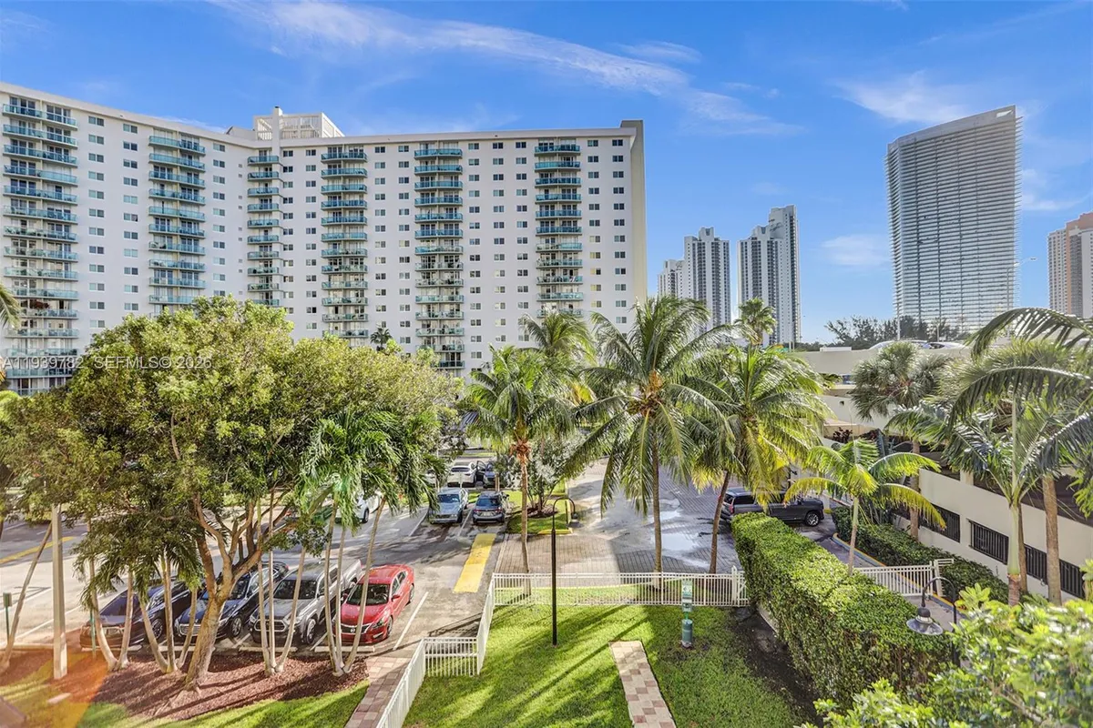 19390 Collins Ave # 302, Sunny Isles Beach FL 33160