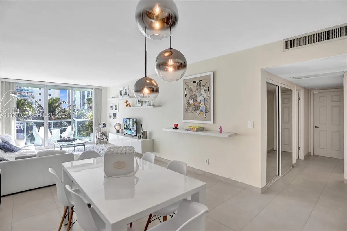 19390 Collins Ave # 302, Sunny Isles Beach FL 33160