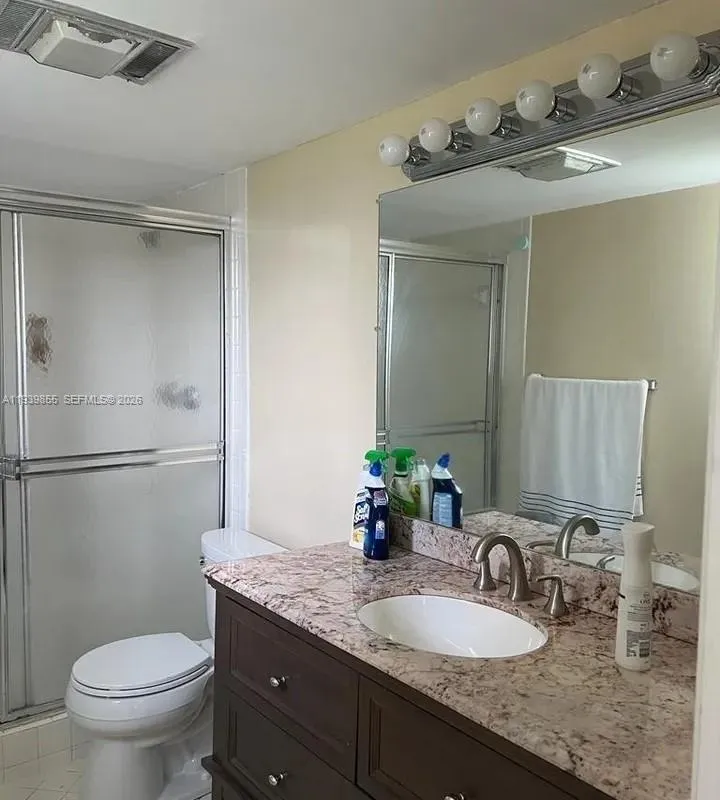 7552 Stirling Rd # 115, Davie FL 33024