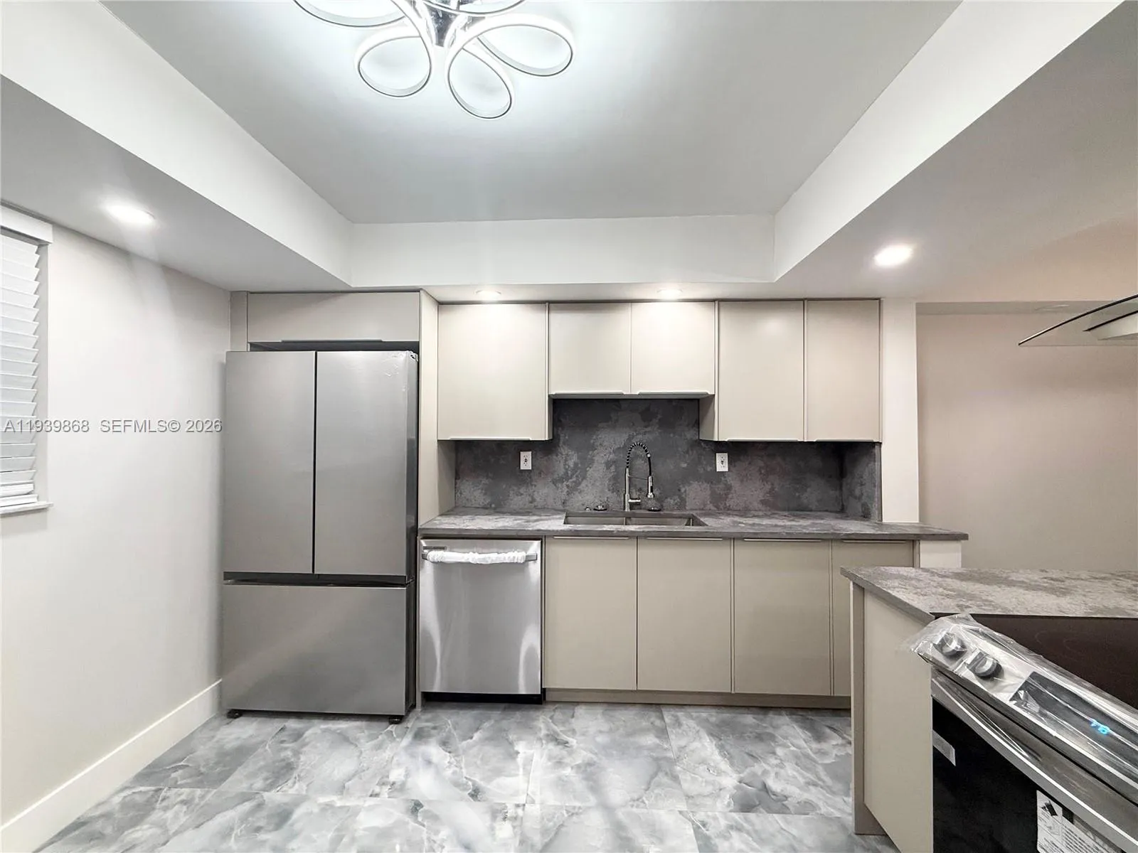 4930 E Sabal Palm Blvd # 206, Tamarac FL 33319