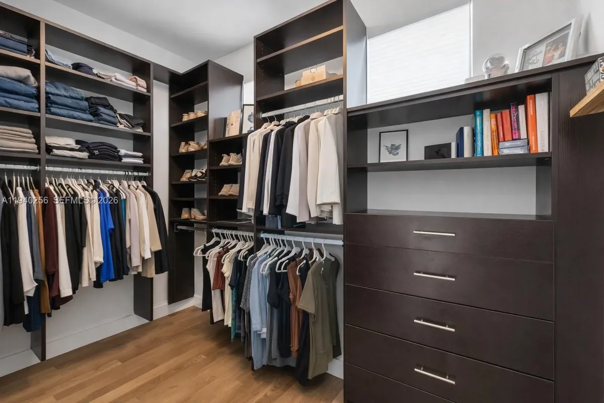 1317 NE 2nd St, Fort Lauderdale FL 33301