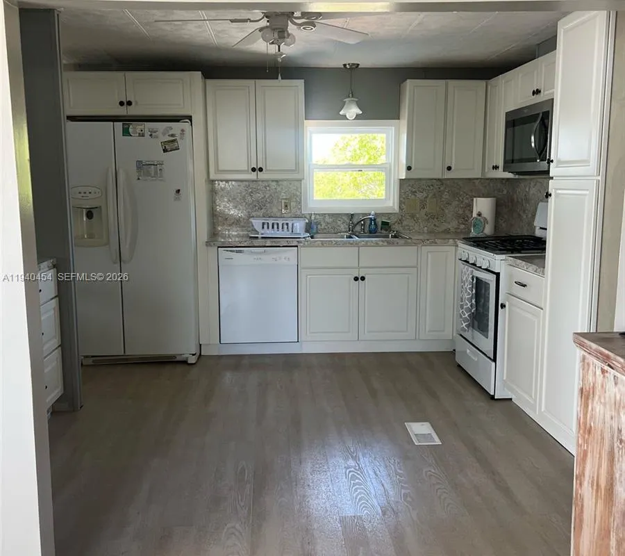 59733 Paradise Pl, Marathon FL 33050