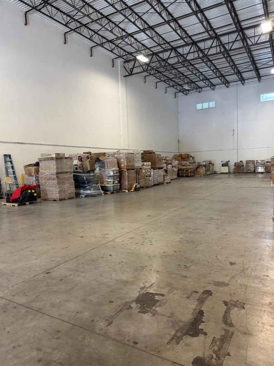 14001 NW 112th Ave, Hialeah Gardens FL 33018