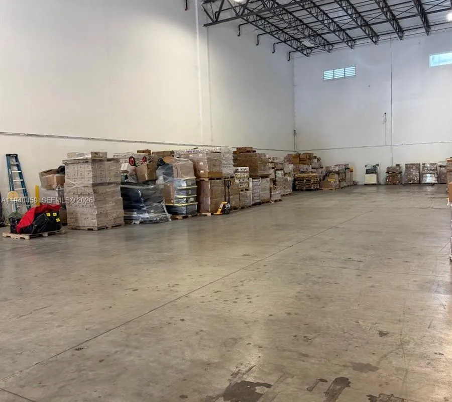 14001 NW 112th Ave, Hialeah Gardens FL 33018