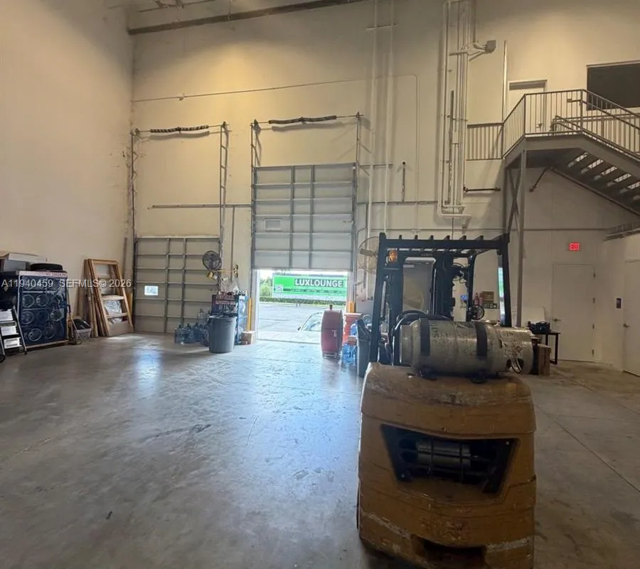 14001 NW 112th Ave, Hialeah Gardens FL 33018