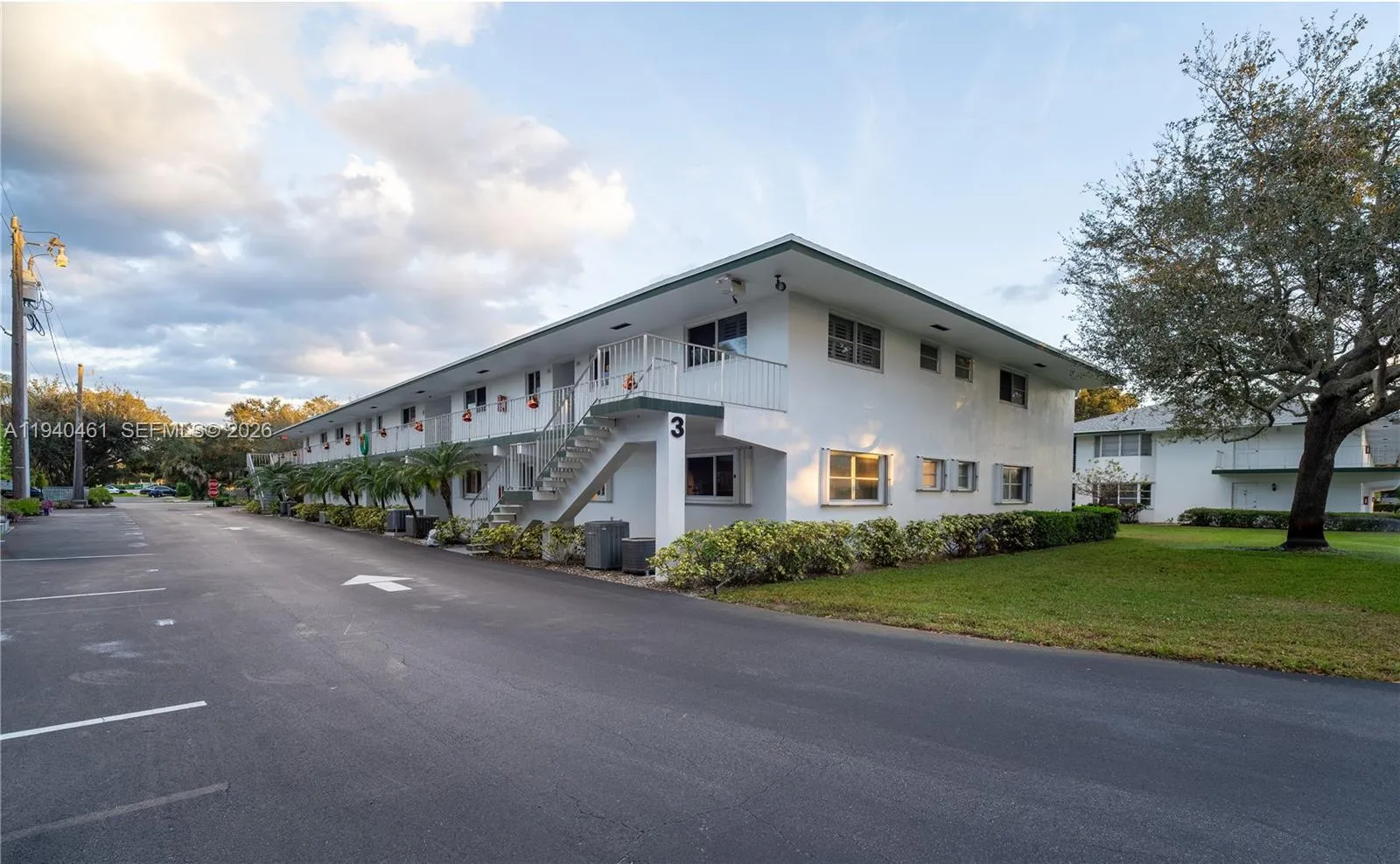 3 Westwood Ave # 101E, Tequesta FL 33469